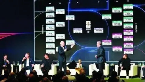 [图]武磊双响逆转山东泰山，上海海港4-3力克中超焦点战